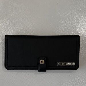 Steve Madden Black Key & Card Holder